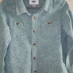 OLD NAVY BUTTON SHIRT